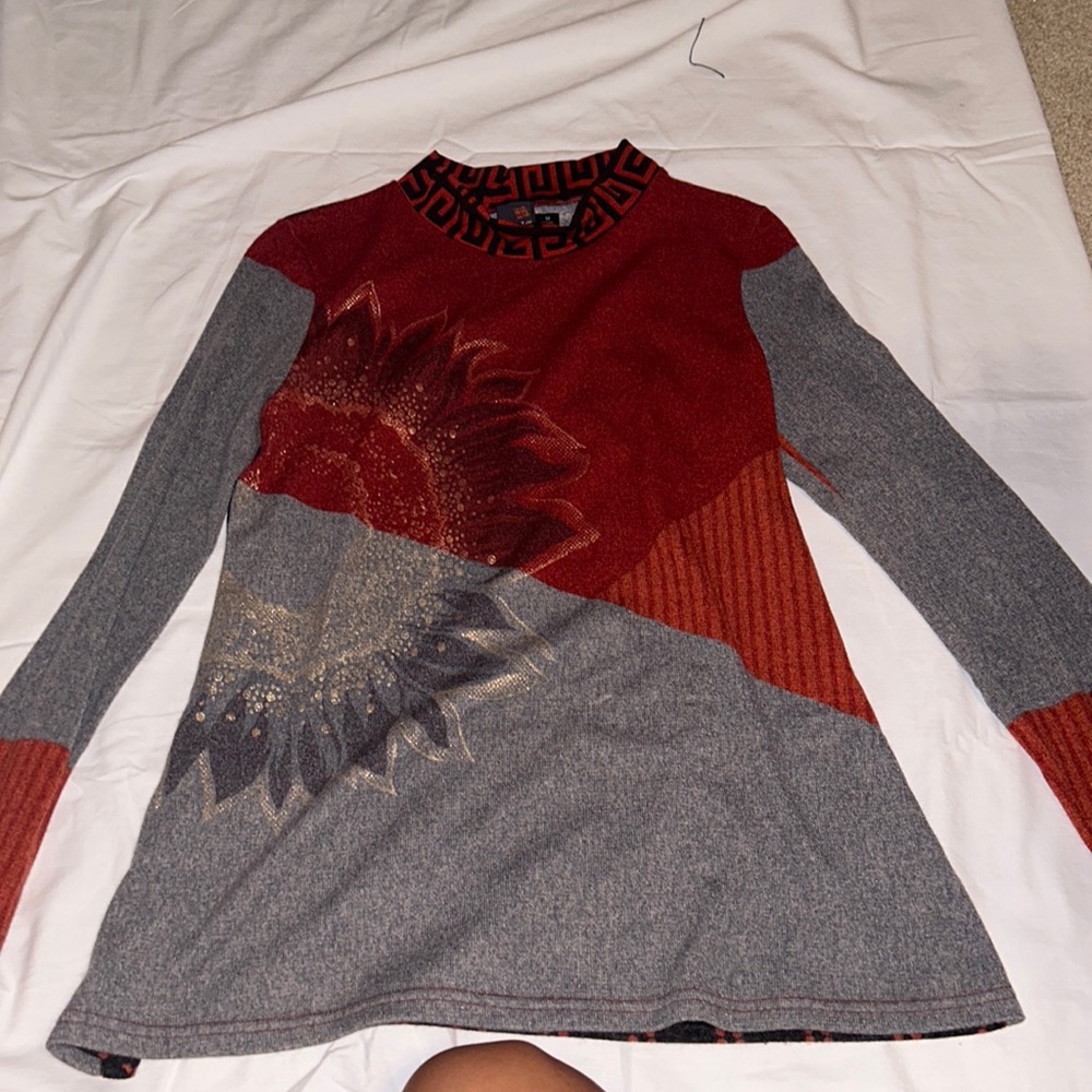 anac size M, burnt orange and grey, mock collar, tunic top